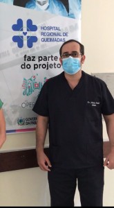 Dr. Flávio Daniel é cirurgião e diretor geral do Hospital de Queimadas
