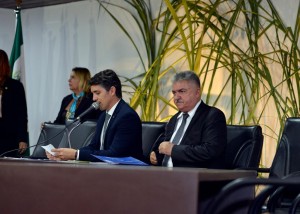 Deputado Tovar Correia Lima presidiu a sessão especial  e foi secretariado por João Gonçalves