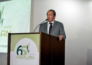 O diretor da Asplan, Oscar Gouveia, fez a saudação a José Inácio