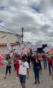 Militância no sertão da Paraíba em defesa dos nomes de Lula, Veneziano e Ricardo