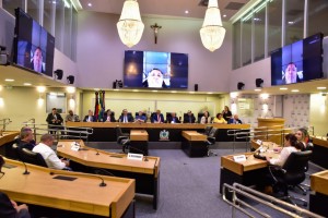 A solenidade aconteceu no plenário da ALPB nesta segunda-feira