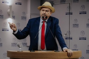 Deputado Jeová Campos fez, talvez, o pultimo discurso na tribuna da ALPB como deputado nesta quarta-feira