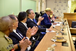 Jeová presidiu os trabalhos