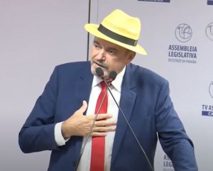 O autor da propositura de Voto de Aplauso para o hospital foi o deputado Jeová Campos (PT)