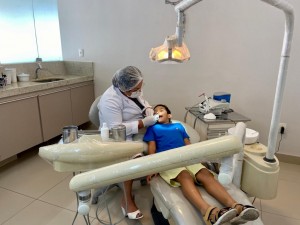 A dentista Wilma Dantas é a responsavel pelos atendimentos