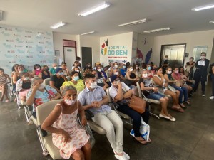 Pacientes, acompanhantes e funcionários foi o público da ação