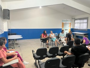 Em destaque na foto, as quatro profissinais que vão acompanhar o Projeto em Patos