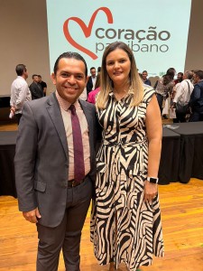 Francisco Guedes, diretor geral do Hospital de Patos e Renata Nóbrega, da SES