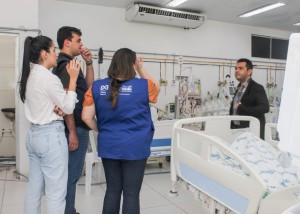 O secretário executivo de Gestão das Redes , Dr. Ari Reis e a diretora de Atenção à Saúde da PB Saúde, durante visita ao Complexo de Patos