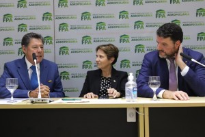 Paulo Leal, Feplana, com a ex-ministra da Agricultura, Teresa Cristina