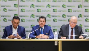 Paulo Leal no seminário da Feplana, em Brasília
